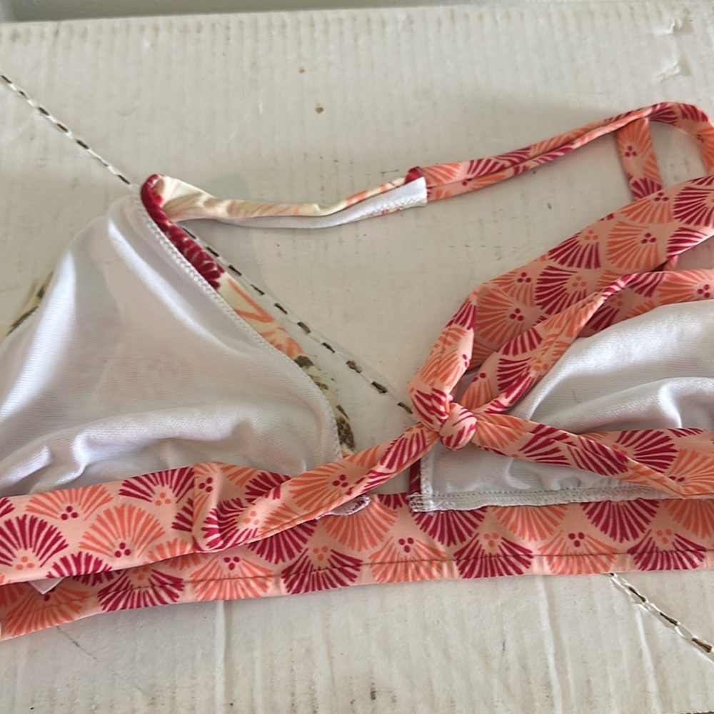 Victoria secret swim top bikini top - Picture 2 of 3